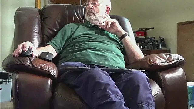 janzer13 online show from March 12, 1:59 pm