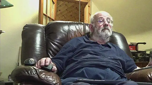 janzer13 online show from November 17, 7:07 pm