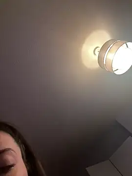 sexyBrunettex1 online show from May 19, 11:01 pm