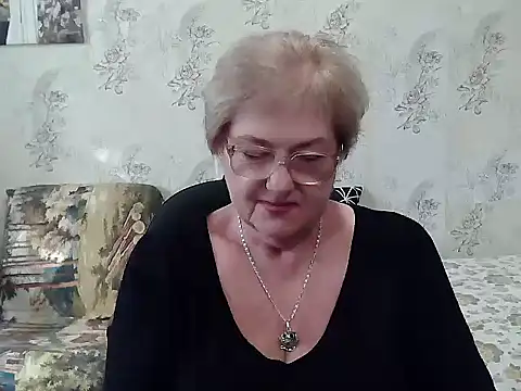 Snapshot of Renata62011 chatting on October 18, 11:34 am Renata62011 online show from October 18, 11:34 am
