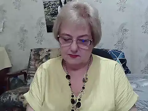 Snapshot of Renata62011 chatting on June 21, 12:00 pm Renata62011 online show from June 21, 12:00 pm