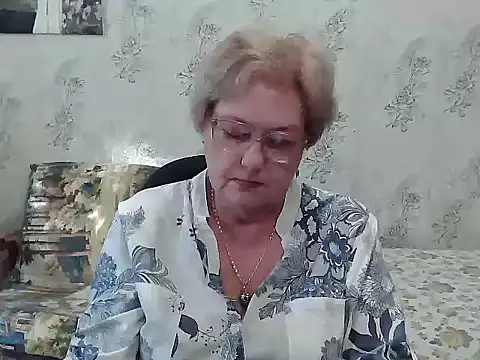 Snapshot of Renata62011 chatting on October 2, 11:35 am Renata62011 online show from October 2, 11:35 am