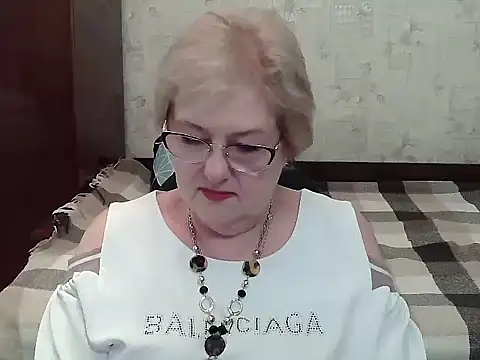 Snapshot of Renata62011 chatting on July 5, 12:23 pm Renata62011 online show from July 5, 12:23 pm