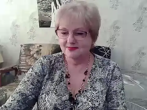 Renata62011 online show from May 3, 11:47 am