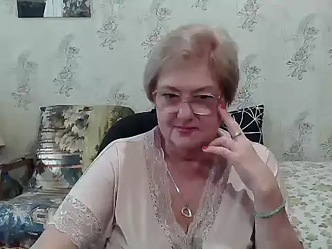 Snapshot of Renata62011 chatting on September 14, 11:21 am Renata62011 online show from September 14, 11:21 am