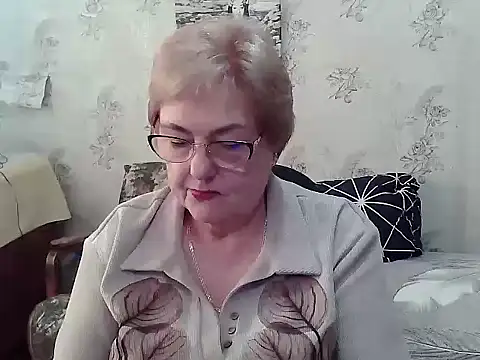 Renata62011 online show from May 12, 12:33 pm