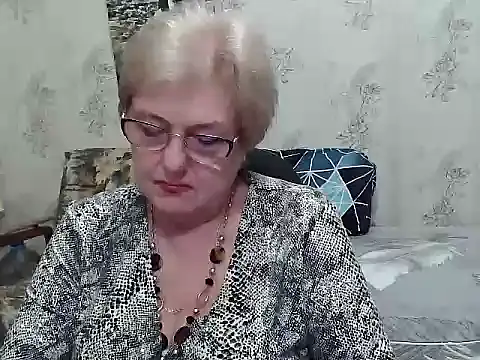 Snapshot of Renata62011 chatting on June 4, 5:39 pm Renata62011 online show from June 4, 5:39 pm