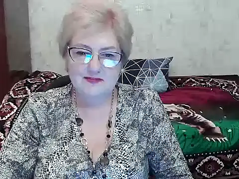 Snapshot of Renata62011 chatting on June 25, 12:21 pm Renata62011 online show from June 25, 12:21 pm