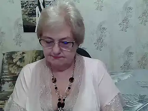Renata62011 online show from May 26, 12:47 pm