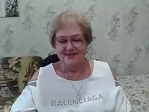 Snapshot of Renata62011 chatting on October 9, 11:33 am Renata62011 online show from October 9, 11:33 am