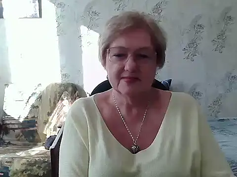 Renata62011 online show from November 2, 11:37 am