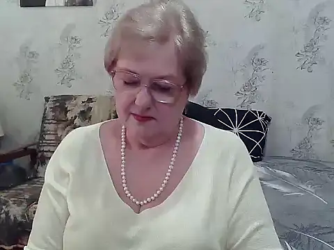 Renata62011 online show from March 27, 12:39 pm