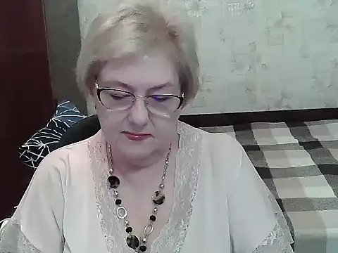 Snapshot of Renata62011 chatting on June 30, 4:56 am Renata62011 online show from June 30, 4:56 am