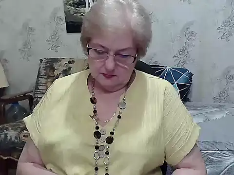 Snapshot of Renata62011 chatting on June 18, 11:59 am Renata62011 online show from June 18, 11:59 am