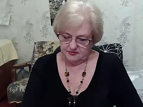 Renata62011 online show from May 11, 3:51 pm