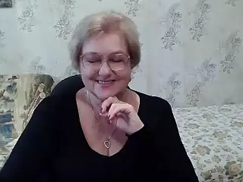 Snapshot of Renata62011 chatting on October 15, 11:18 am Renata62011 online show from October 15, 11:18 am