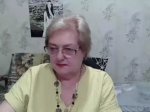 Renata62011 online show from May 22, 5:00 pm