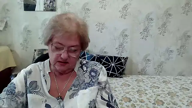 Snapshot of Renata62011 chatting on October 5, 10:50 am Renata62011 online show from October 5, 10:50 am