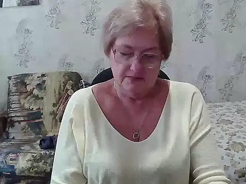 Snapshot of Renata62011 chatting on September 26, 10:22 am Renata62011 online show from September 26, 10:22 am