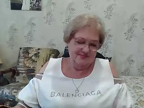 Snapshot of Renata62011 chatting on October 4, 10:50 am Renata62011 online show from October 4, 10:50 am