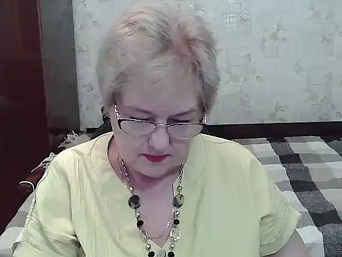Snapshot of Renata62011 chatting on July 7, 12:20 pm Renata62011 online show from July 7, 12:20 pm