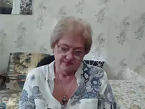 Snapshot of Renata62011 chatting on October 6, 12:17 pm Renata62011 online show from October 6, 12:17 pm