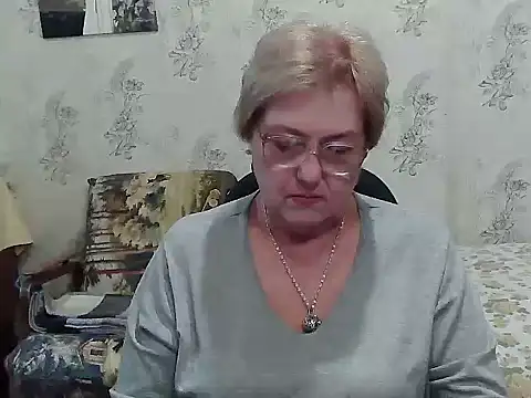 Snapshot of Renata62011 chatting on September 21, 2:22 pm Renata62011 online show from September 21, 2:22 pm