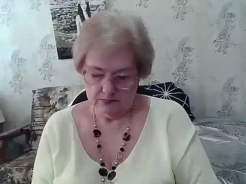 Renata62011 online show from April 2, 12:12 pm