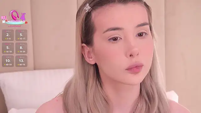 Snapshot of Nesolla chatting on January 15, 6:44 pm Nesolla online show from January 15, 6:44 pm