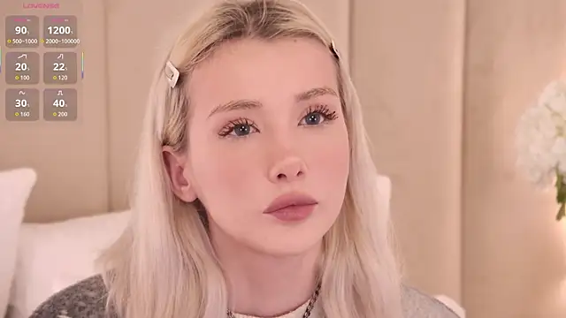 Snapshot of Nesolla chatting on September 26, 9:32 pm Nesolla online show from September 26, 9:32 pm