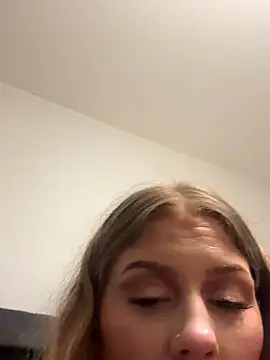 Snapshot of shokatt666 chatting on December 15, 9:20 pm shokatt666 online show from December 15, 9:20 pm