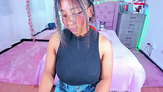 Snapshot of Gabi_Jhons_23 chatting on September 25, 11:38 am Gabi Jhons 23 online show from September 25, 11:38 am