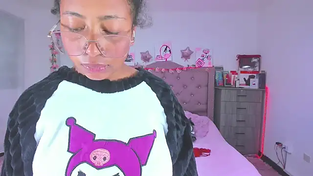 Snapshot of Gabi_Jhons_23 chatting on September 11, 11:32 am Gabi Jhons 23 online show from September 11, 11:32 am