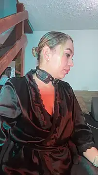 Snapshot of Moon_Blake chatting on February 9, 2:09 am Moon Blake online show from February 9, 2:09 am