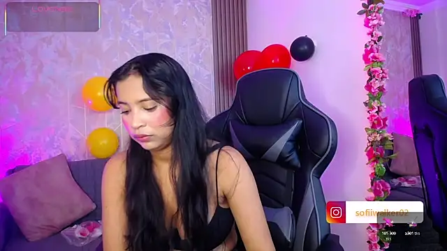 SophiaWalker 1 online show from September 26, 12:45 pm