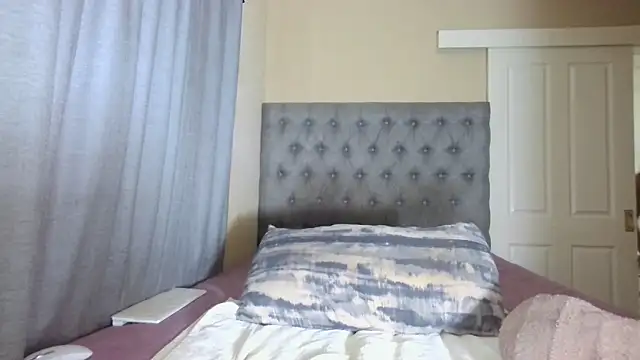 nanababe1 online show from September 29, 8:21 am