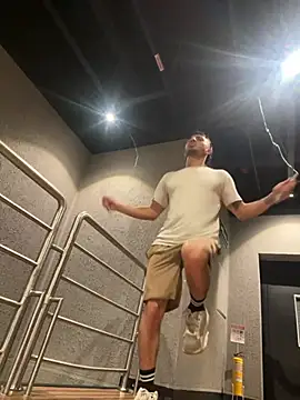 ArturoCardona  online show from February 10, 10:25 am