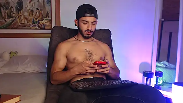 ArturoCardona  online show from March 8, 2:04 am