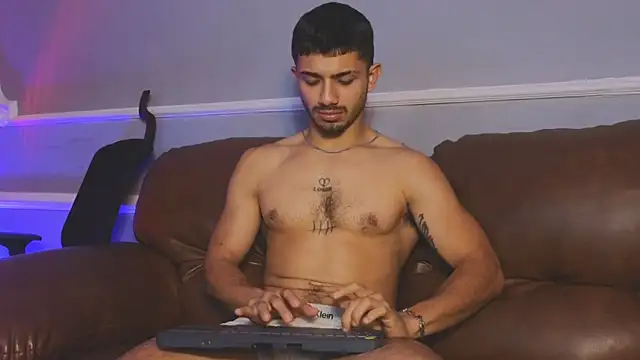 ArturoCardona  online show from January 10, 1:01 am