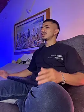 ArturoCardona  online show from December 2, 1:24 pm