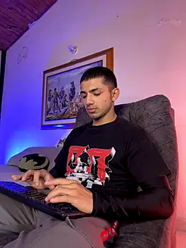 ArturoCardona  online show from November 17, 4:44 pm