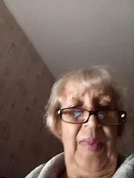 Snapshot of Anatolia5961 chatting on November 7, 3:49 pm Anatolia5961 online show from November 7, 3:49 pm