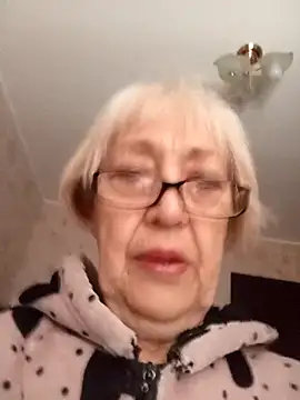 Snapshot of Anatolia5961 chatting on September 29, 9:27 am Anatolia5961 online show from September 29, 9:27 am