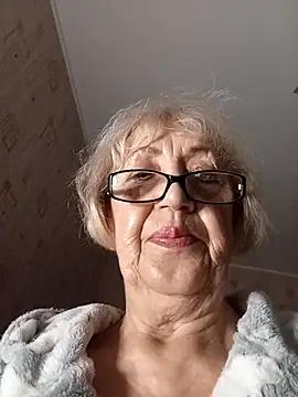 Snapshot of Anatolia5961 chatting on November 15, 4:05 am Anatolia5961 online show from November 15, 4:05 am