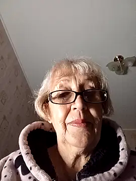 Snapshot of Anatolia5961 chatting on October 9, 5:24 pm Anatolia5961 online show from October 9, 5:24 pm