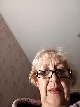 Snapshot of Anatolia5961 chatting on October 12, 3:41 am Anatolia5961 online show from October 12, 3:41 am