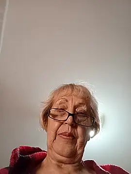 Snapshot of Anatolia5961 chatting on October 8, 3:13 pm Anatolia5961 online show from October 8, 3:13 pm