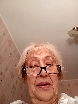 Snapshot of Anatolia5961 chatting on October 19, 5:32 am Anatolia5961 online show from October 19, 5:32 am