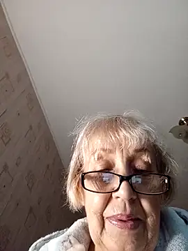 Snapshot of Anatolia5961 chatting on October 20, 4:14 am Anatolia5961 online show from October 20, 4:14 am