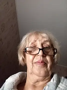 Snapshot of Anatolia5961 chatting on November 14, 3:59 pm Anatolia5961 online show from November 14, 3:59 pm